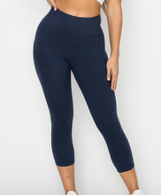 Load image into Gallery viewer, Oh So Soft Yoga Capris -2colors
